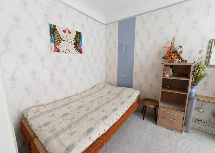 Privatunterkunft Bright, Quit For Up To 4 With Breakfast Riga